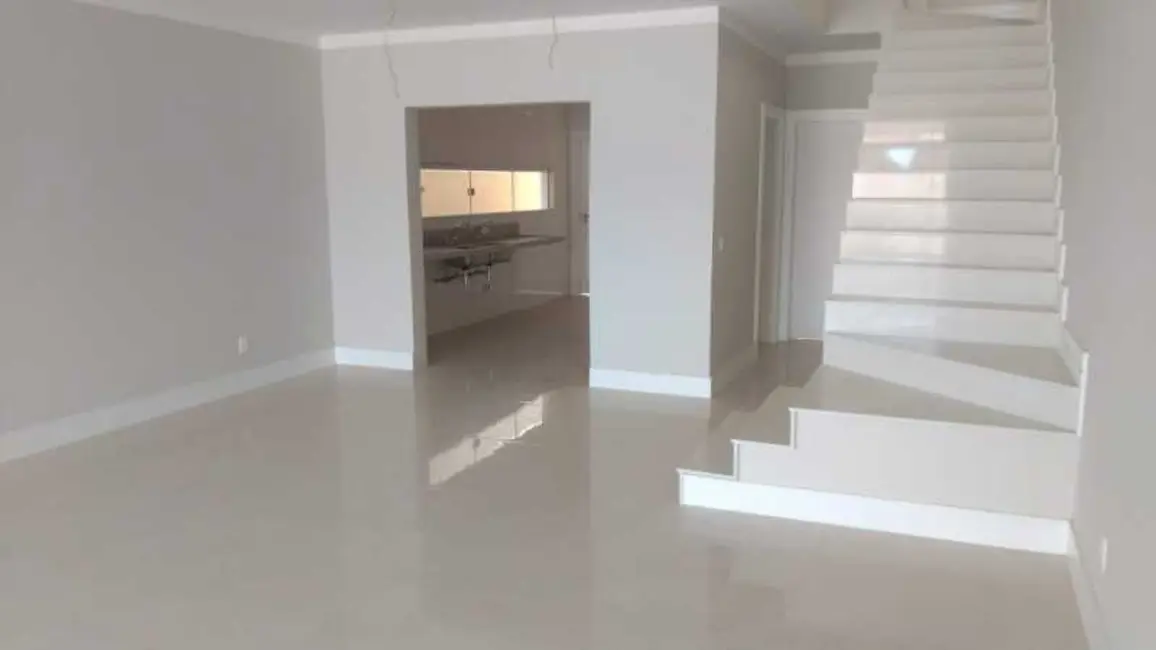 Foto 6 de Casa de Condomínio com 10 quartos à venda, 320m2 em Rio De Janeiro - RJ