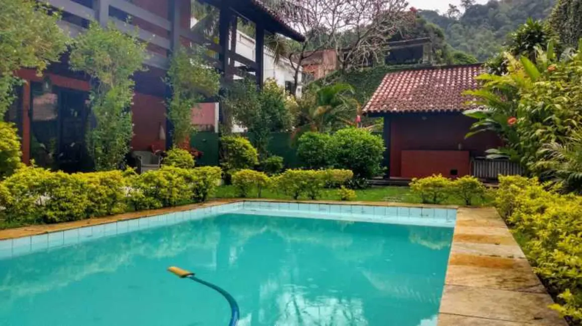 Casa de Condomínio com 4 quartos à venda, 287m2 em Rio De Janeiro - RJ - imagem 2 Foto 2 de Casa de Condomínio com 4 quartos à venda, 287m2 em Rio De Janeiro - RJ