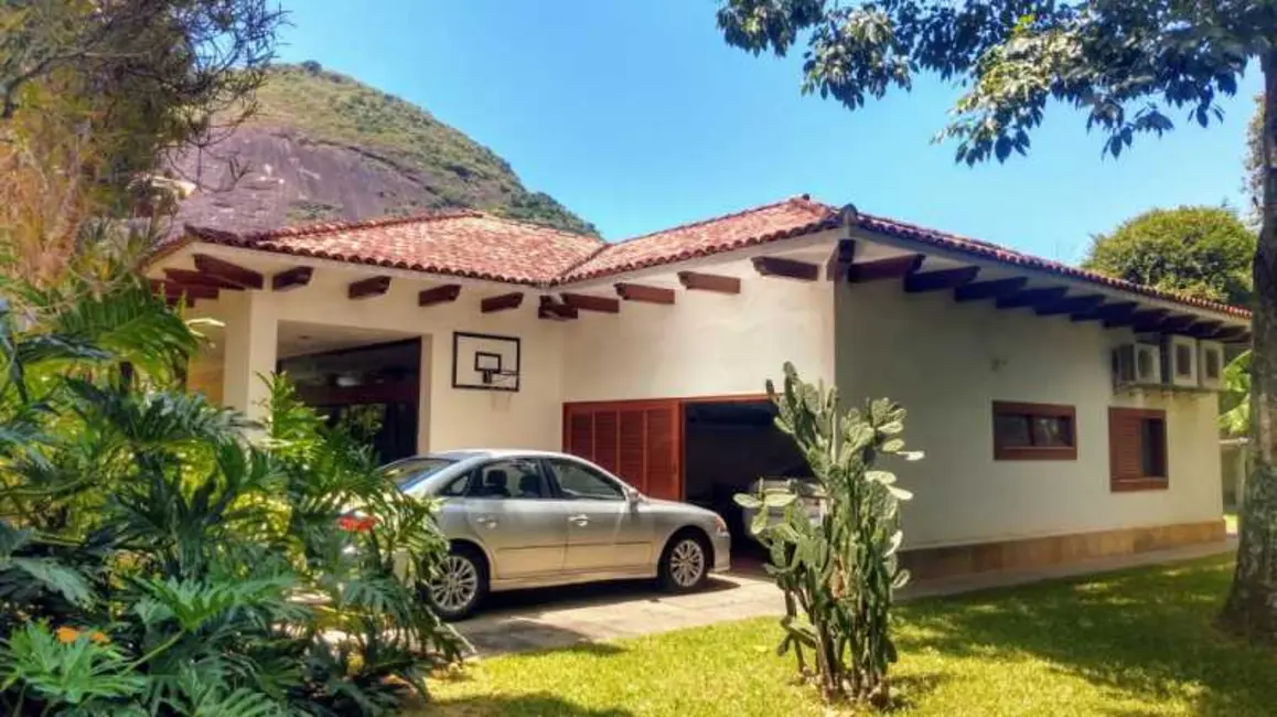 Casa de Condomínio com 4 quartos à venda, 550m2 em Rio De Janeiro - RJ - imagem 7 Foto 7 de Casa de Condomínio com 4 quartos à venda, 550m2 em Rio De Janeiro - RJ