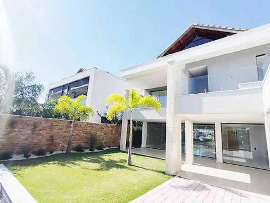 Casa de Condomínio com 5 quartos à venda, 632m2 em Rio De Janeiro - RJ - imagem 5 Foto 5 de Casa de Condomínio com 5 quartos à venda, 632m2 em Rio De Janeiro - RJ