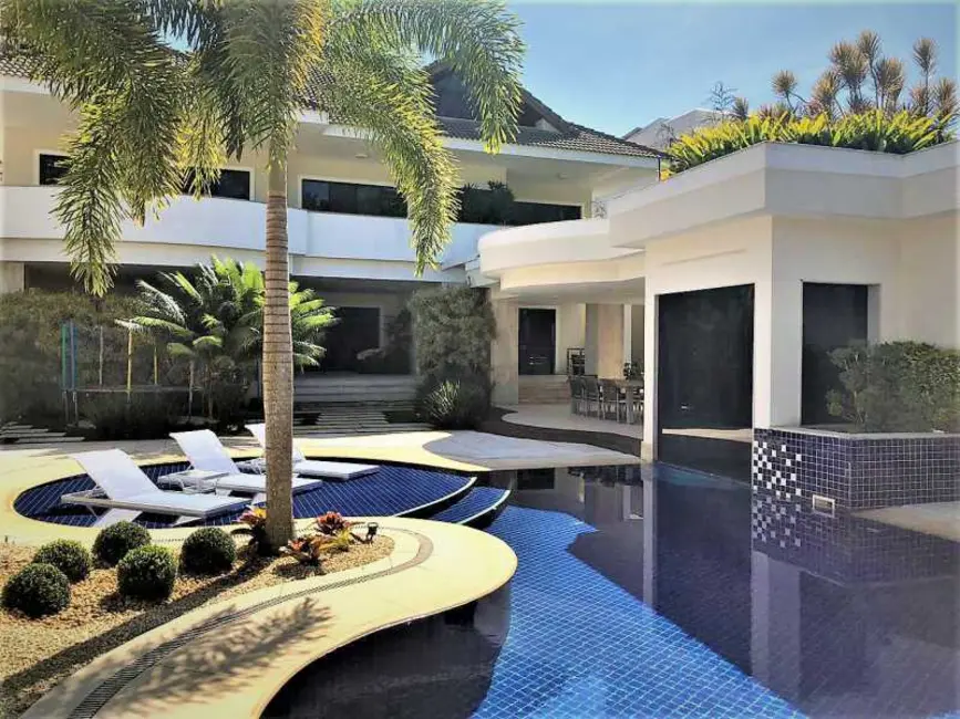 Casa de Condomínio com 5 quartos à venda, 1300m2 em Rio De Janeiro - RJ - imagem 1 Foto 1 de Casa de Condomínio com 5 quartos à venda, 1300m2 em Rio De Janeiro - RJ