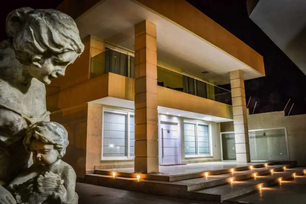 Casa de Condomínio com 5 quartos à venda, 800m2 em Rio De Janeiro - RJ - imagem 2 Foto 2 de Casa de Condomínio com 5 quartos à venda, 800m2 em Rio De Janeiro - RJ