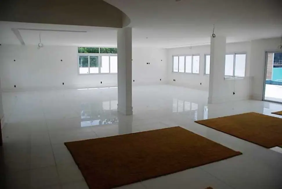 Casa de Condomínio com 5 quartos à venda, 1347m2 em Rio De Janeiro - RJ - imagem 4 Foto 4 de Casa de Condomínio com 5 quartos à venda, 1347m2 em Rio De Janeiro - RJ