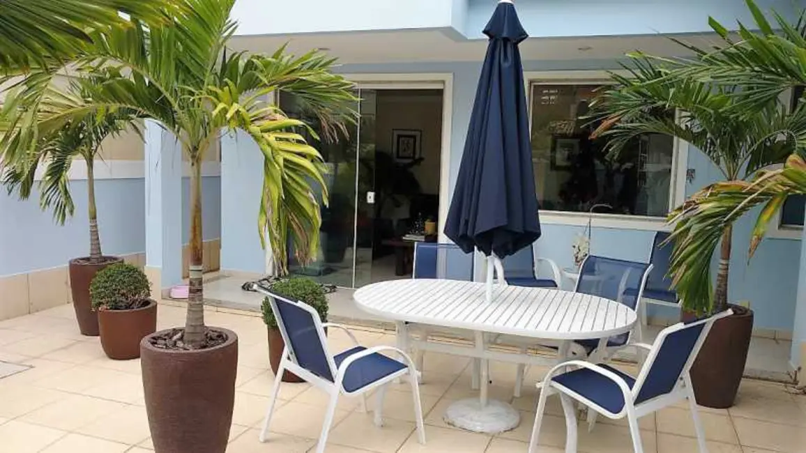 Casa de Condomínio com 6 quartos à venda, 330m2 em Rio De Janeiro - RJ - imagem 5 Foto 5 de Casa de Condomínio com 6 quartos à venda, 330m2 em Rio De Janeiro - RJ