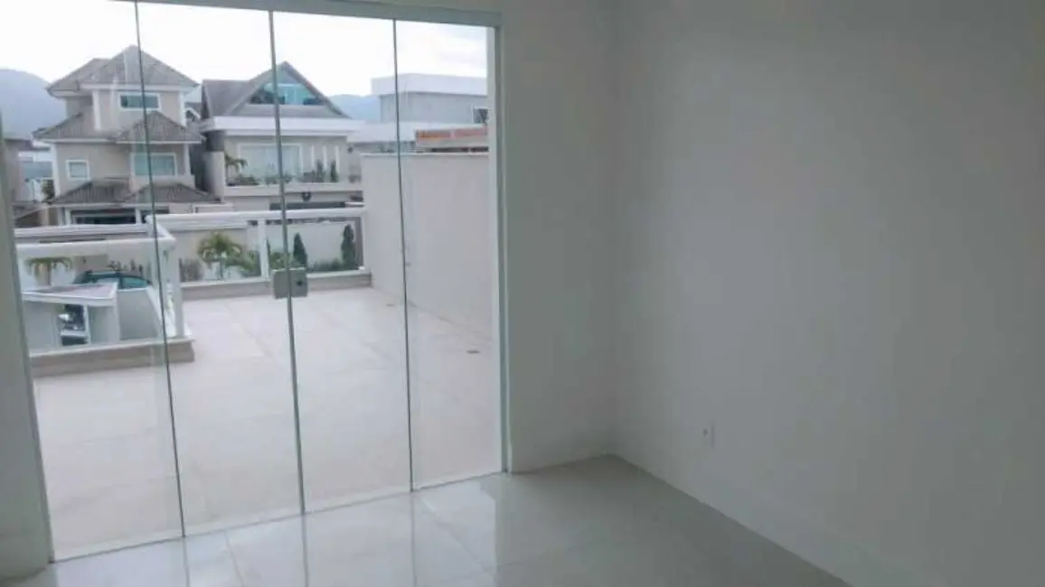Foto 8 de Casa de Condomínio com 8 quartos à venda, 270m2 em Rio De Janeiro - RJ