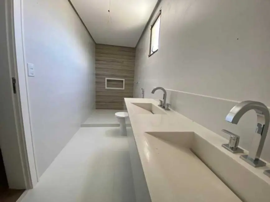 Cobertura com 6 quartos à venda, 500m2 em Rio De Janeiro - RJ - imagem 8 Foto 8 de Cobertura com 6 quartos à venda, 500m2 em Rio De Janeiro - RJ