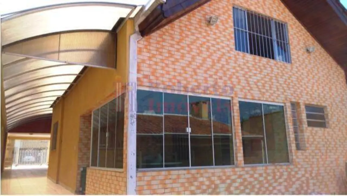 Foto 2 de Casa com 3 quartos à venda, 500m2 em Novo Mundo, Curitiba - PR