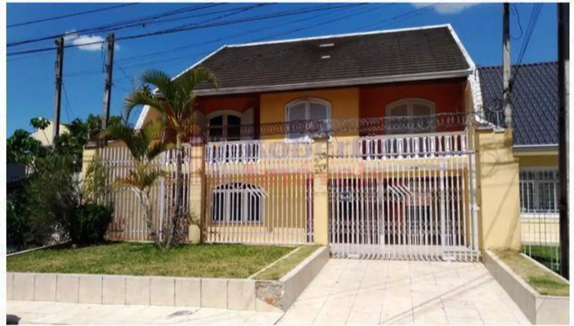 Foto 1 de Casa com 3 quartos à venda, 500m2 em Novo Mundo, Curitiba - PR