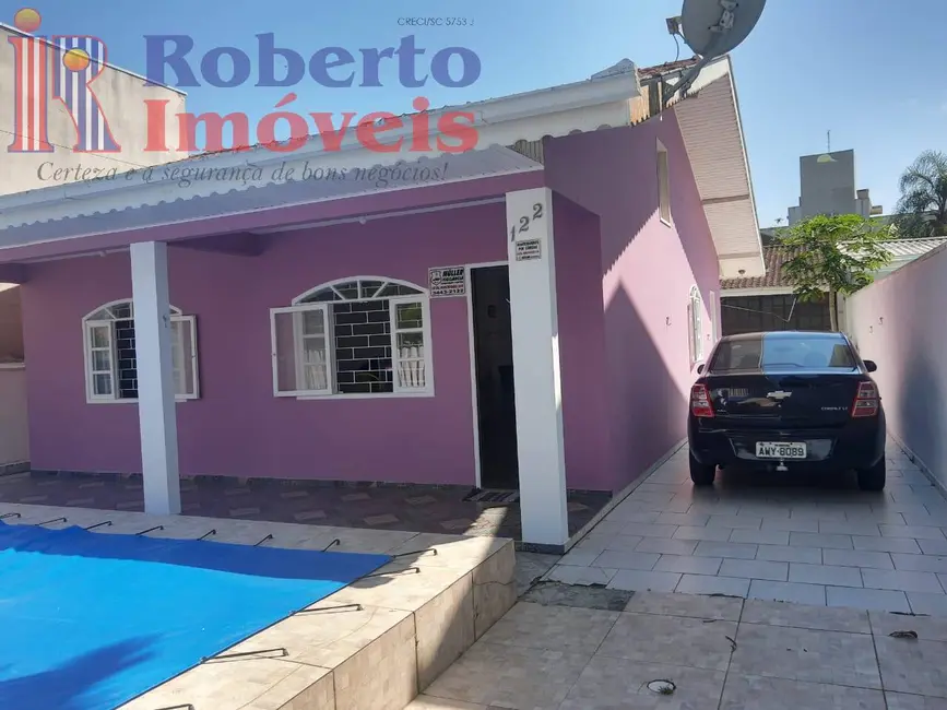 Foto 1 de Casa com 4 quartos à venda, 360m2 em Itapoa - SC