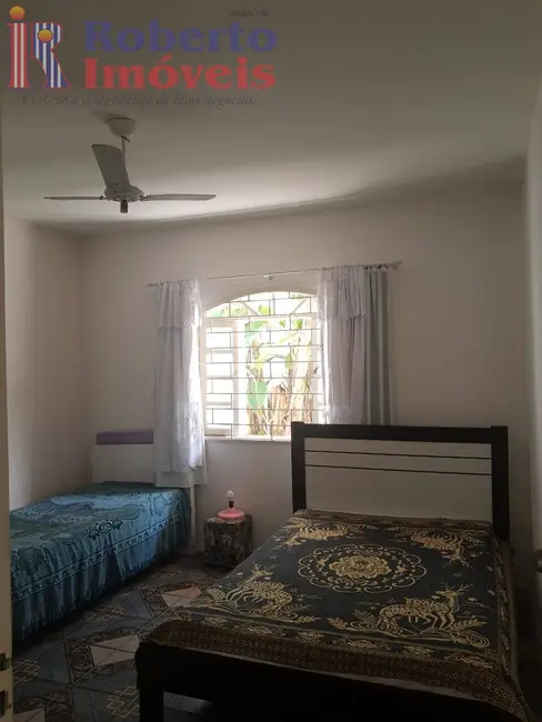Foto 9 de Casa com 4 quartos à venda, 360m2 em Itapoa - SC