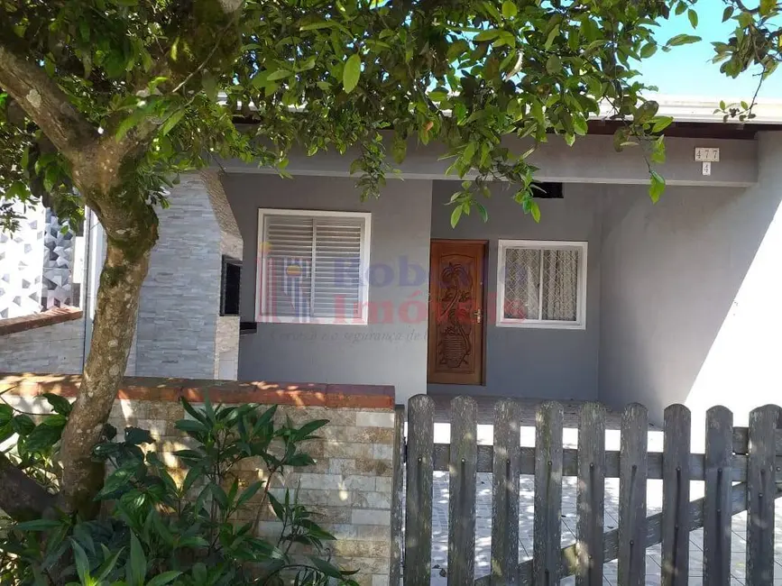 Foto 1 de Casa com 2 quartos à venda, 81m2 em Itapema do Norte, Itapoa - SC