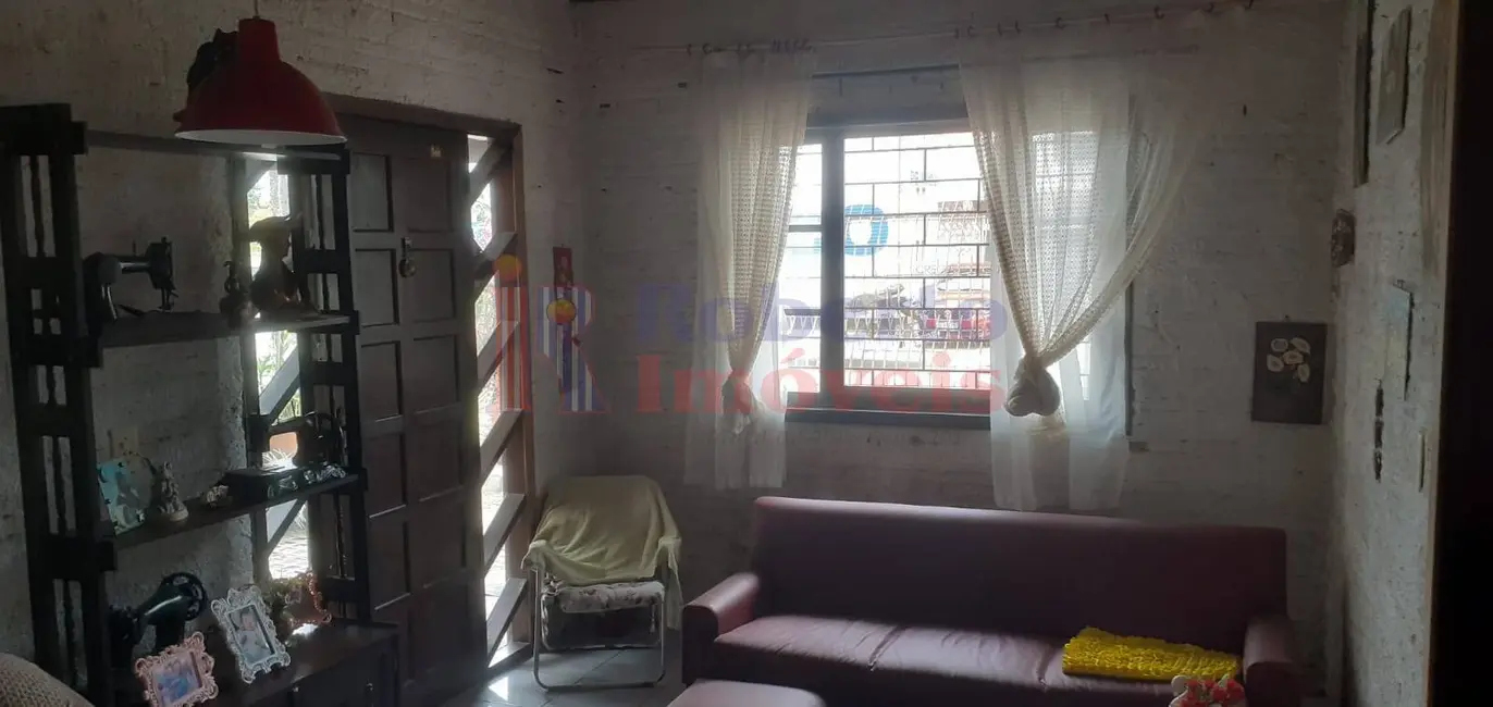 Foto 8 de Casa com 5 quartos à venda, 360m2 em Itapoa - SC