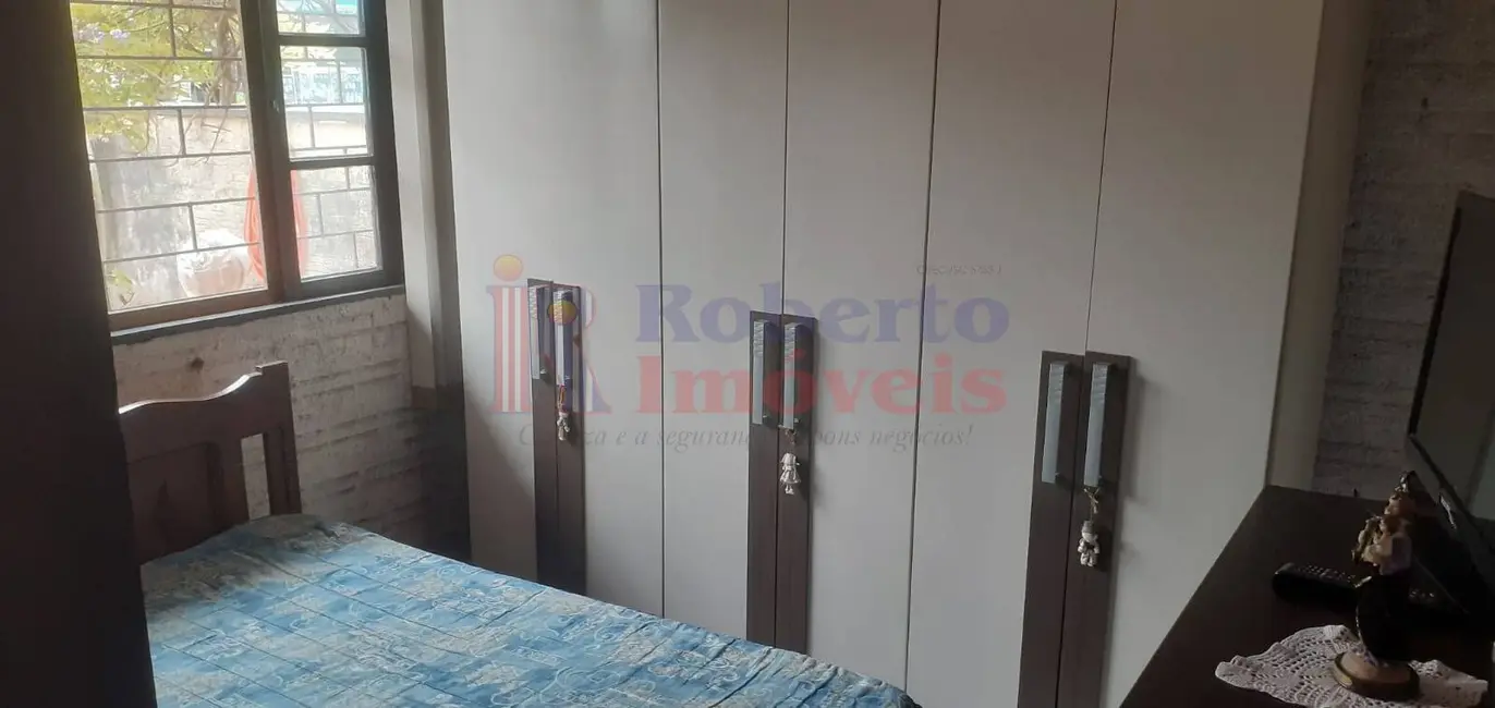 Foto 6 de Casa com 5 quartos à venda, 360m2 em Itapoa - SC