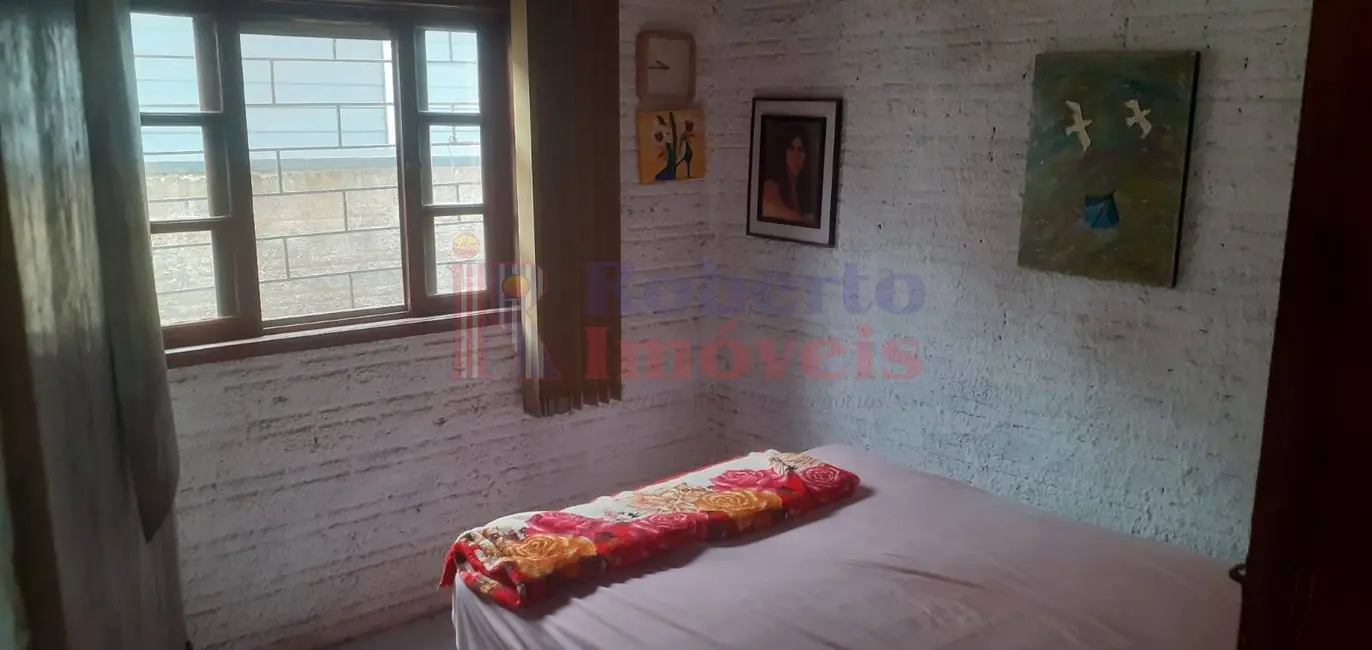 Foto 7 de Casa com 5 quartos à venda, 360m2 em Itapoa - SC