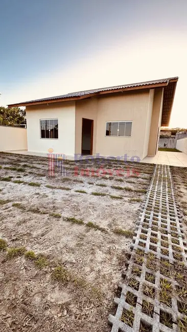 Foto 6 de Casa com 3 quartos à venda, 340m2 em Itapoa - SC