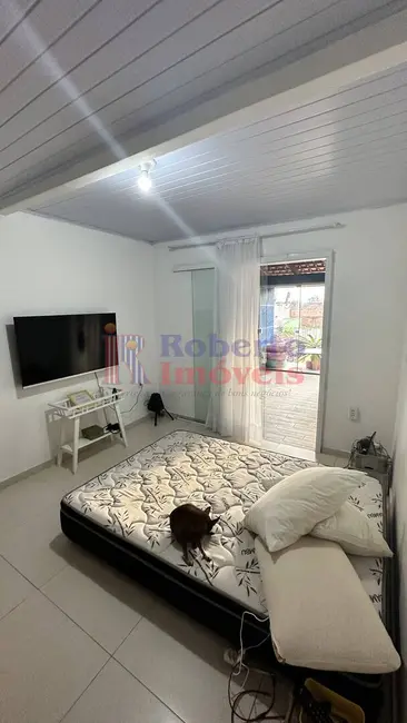 Foto 9 de Sobrado com 4 quartos à venda, 287m2 em Itapoa - SC