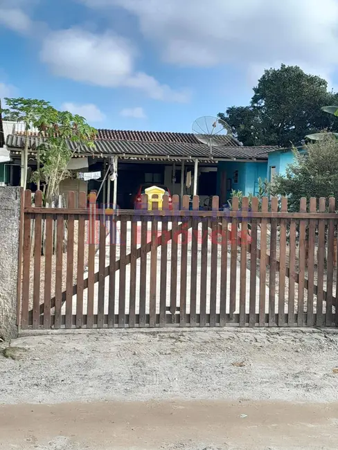 Foto 1 de Casa com 2 quartos à venda, 360m2 em Itapema do Norte, Itapoa - SC