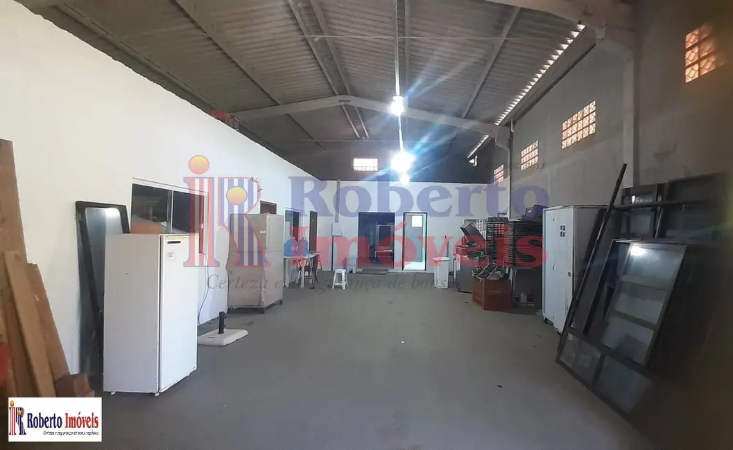Foto 5 de Sala Comercial à venda, 170m2 em Itapoa - SC