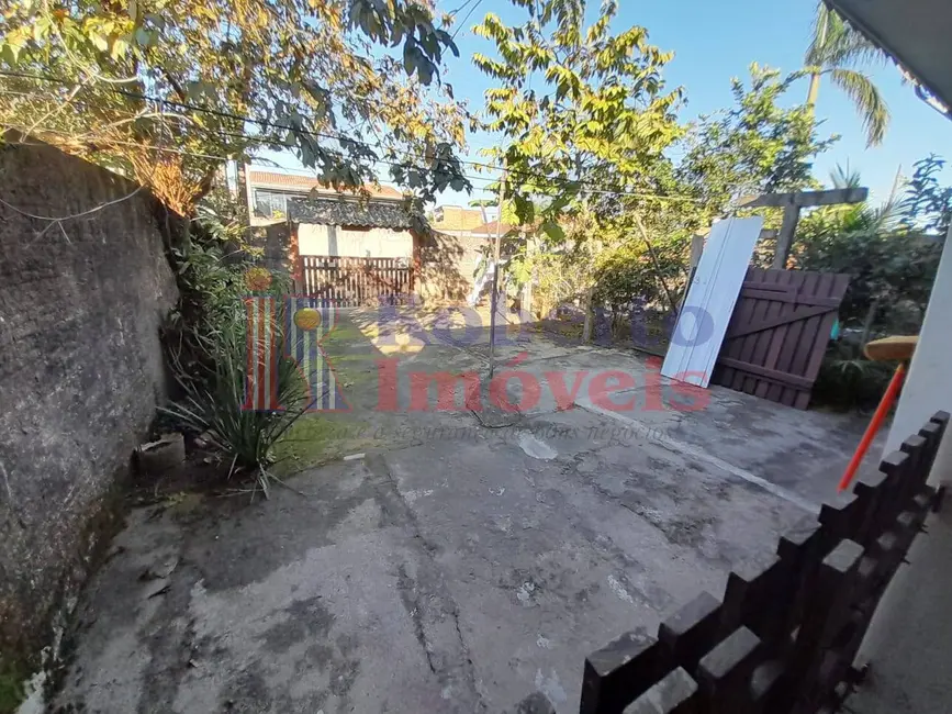 Foto 9 de Casa com 4 quartos à venda, 179m2 em Itapoa - SC