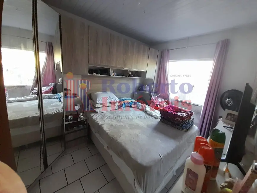 Foto 8 de Casa com 4 quartos à venda, 179m2 em Itapoa - SC