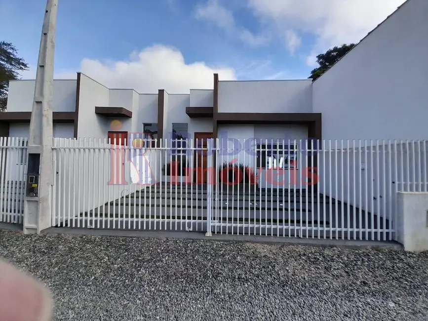 Foto 2 de Casa à venda e para alugar em Itapoa - SC