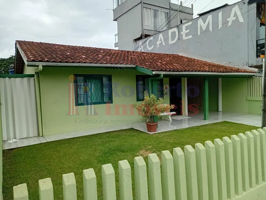 Foto 2 de Casa com 6 quartos à venda, 360m2 em Itapema do Norte, Itapoa - SC