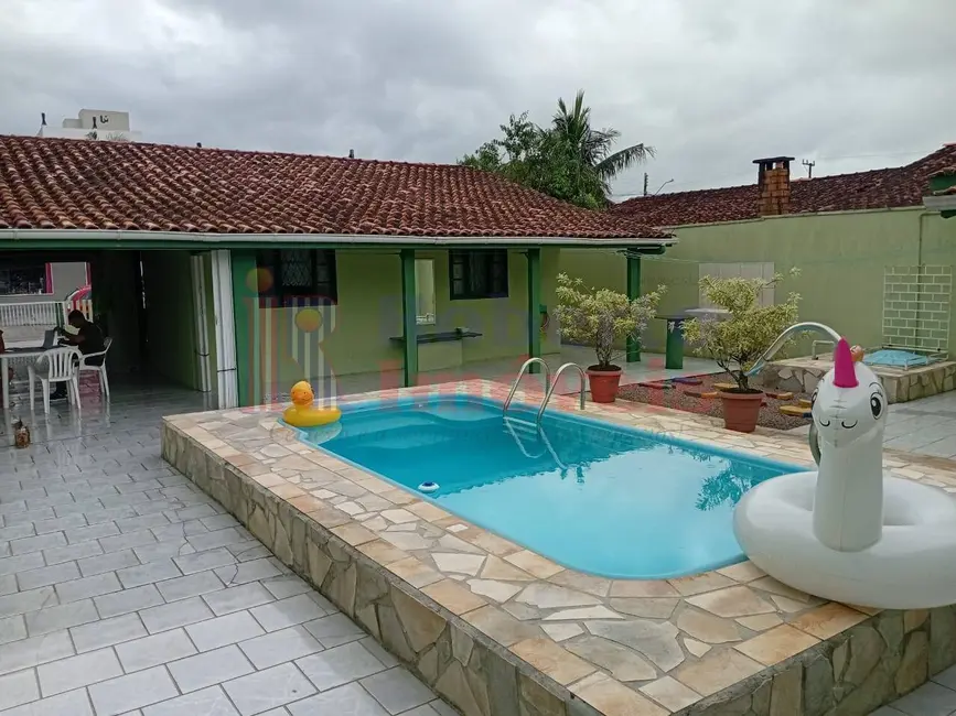 Casa com 6 quartos à venda, 360m2 em Itapema do Norte, Itapoa - SC - imagem 9 Foto 9 de Casa com 6 quartos à venda, 360m2 em Itapema do Norte, Itapoa - SC