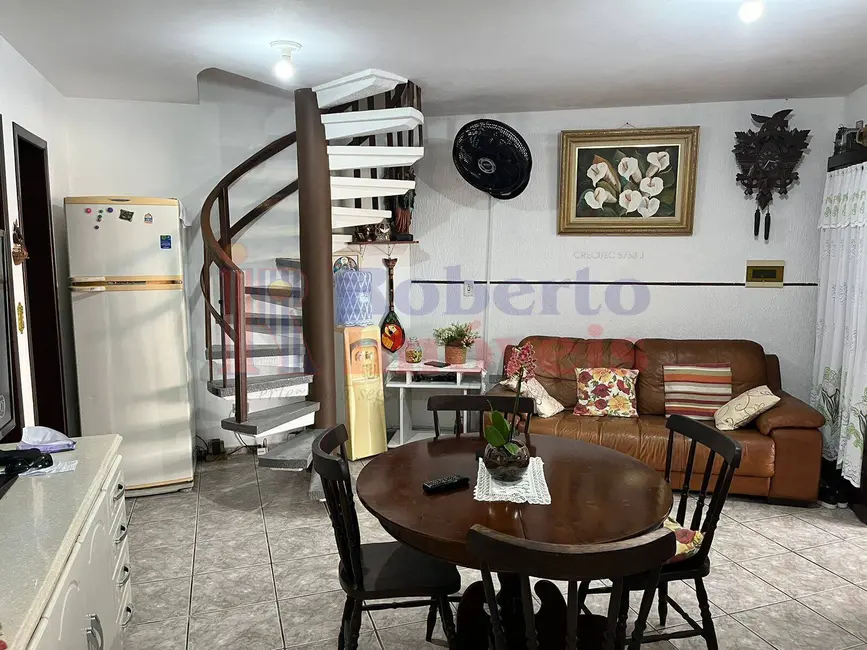 Foto 5 de Casa com 3 quartos à venda, 76m2 em Itapoa - SC