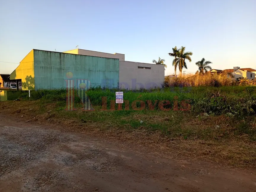 Foto 1 de Terreno / Lote à venda, 725m2 em Itapoa - SC