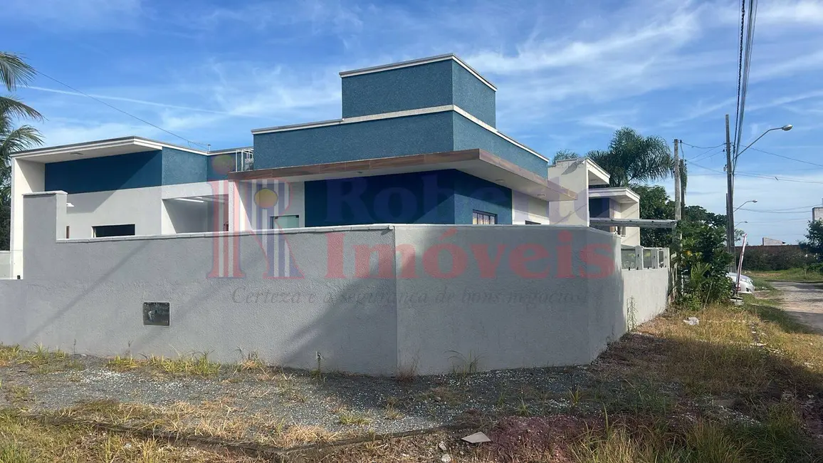 Foto 1 de Casa com 2 quartos à venda, 90m2 em Itapoa - SC