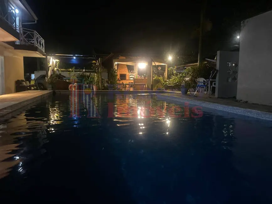 Foto 1 de Casa com 3 quartos à venda e para alugar em Itapema do Norte, Itapoa - SC