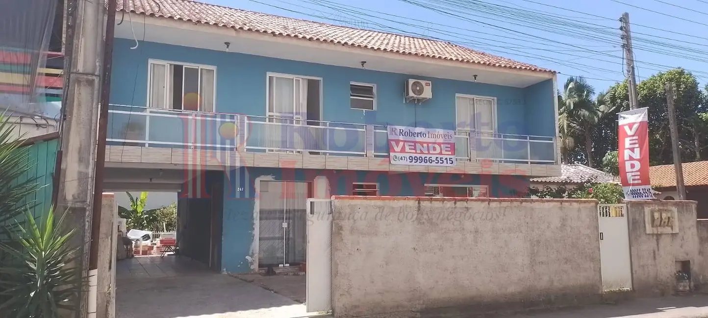 Foto 2 de Casa com 5 quartos à venda, 360m2 em Itapema do Norte, Itapoa - SC