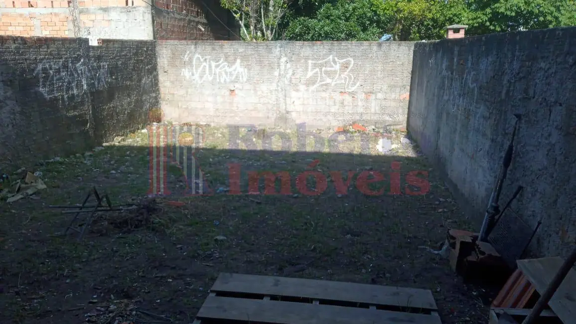 Sobrado com 3 quartos à venda, 189m2 em Itapoa - SC - imagem 2 Foto 2 de Sobrado com 3 quartos à venda, 189m2 em Itapoa - SC