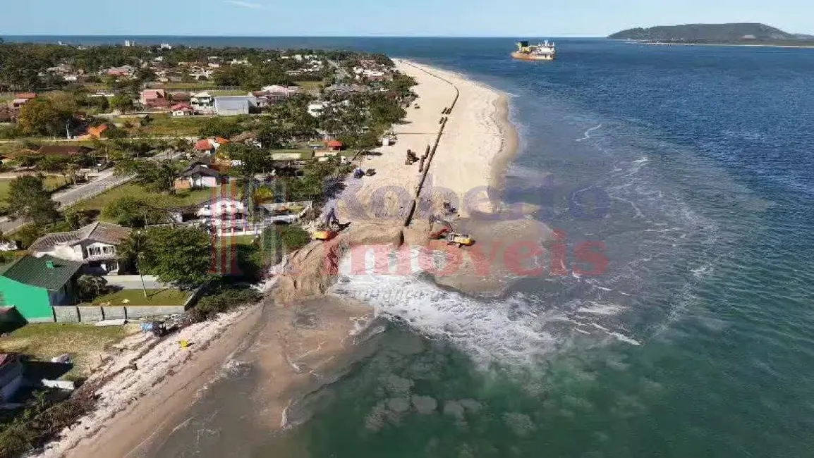 Foto 5 de Terreno / Lote à venda, 336m2 em Itapoa - SC