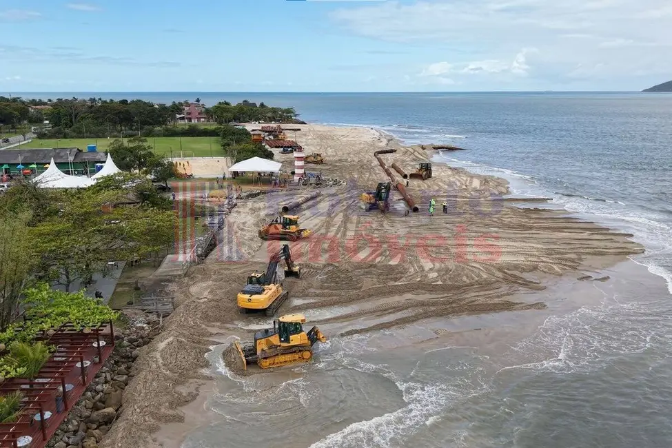 Foto 4 de Terreno / Lote à venda, 336m2 em Itapoa - SC