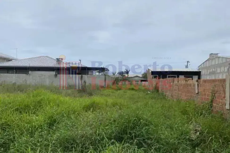 Foto 2 de Terreno / Lote à venda, 180m2 em Itapoa - SC