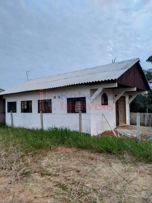 Foto 1 de Casa com 2 quartos à venda, 68m2 em Itapoa - SC