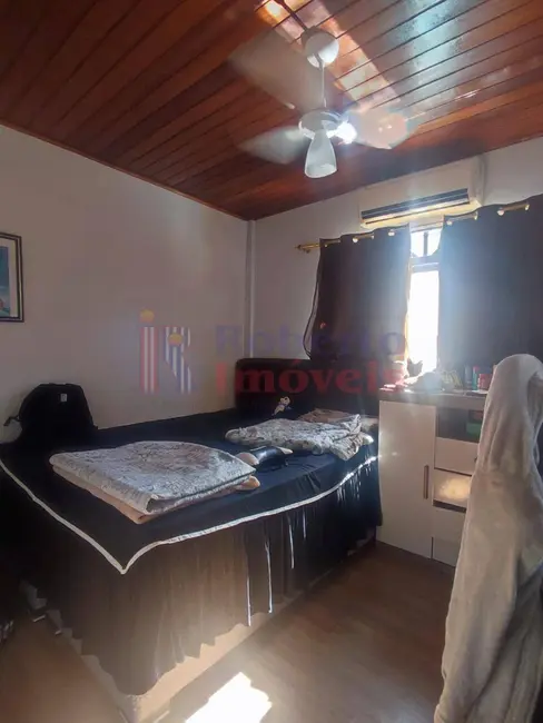 Foto 8 de Casa com 2 quartos à venda, 310m2 em Itapoa - SC