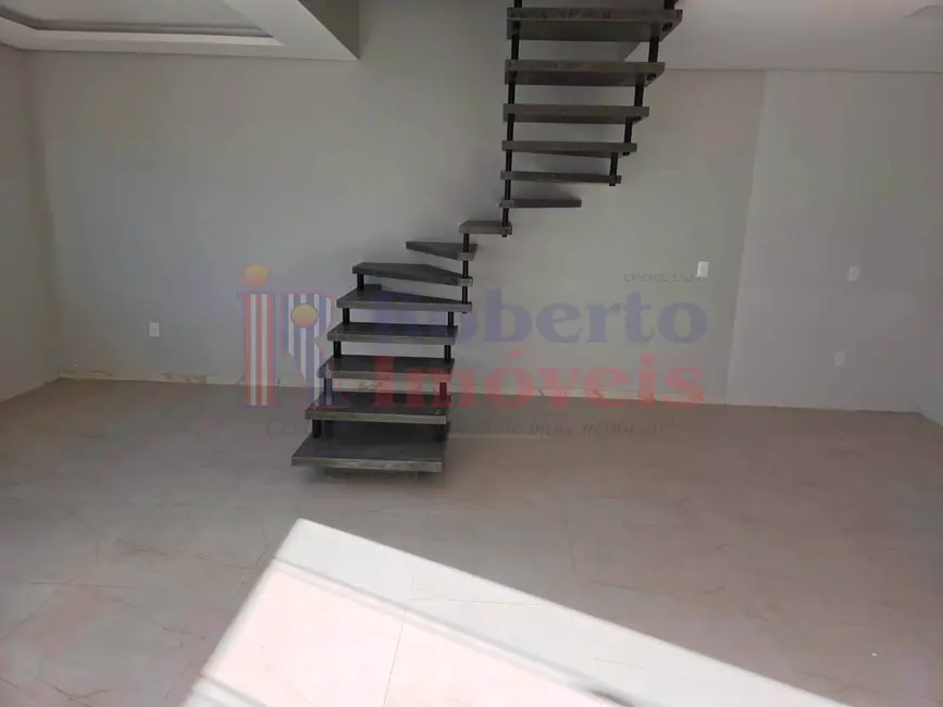 Sobrado com 3 quartos à venda, 176m2 em Itapoa - SC - imagem 6 Foto 6 de Sobrado com 3 quartos à venda, 176m2 em Itapoa - SC