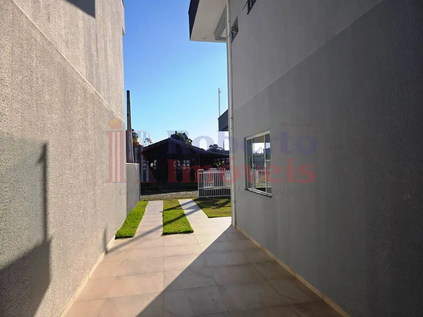 Sobrado com 3 quartos à venda, 176m2 em Itapoa - SC - imagem 4 Foto 4 de Sobrado com 3 quartos à venda, 176m2 em Itapoa - SC