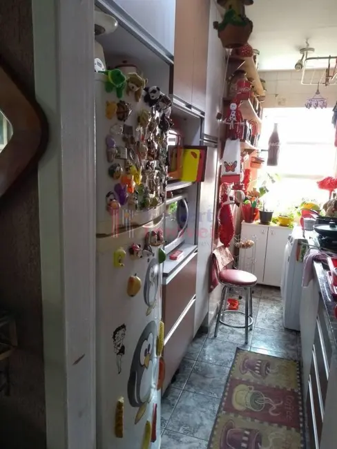 Foto 3 de Apartamento com 2 quartos à venda em Curitiba - PR