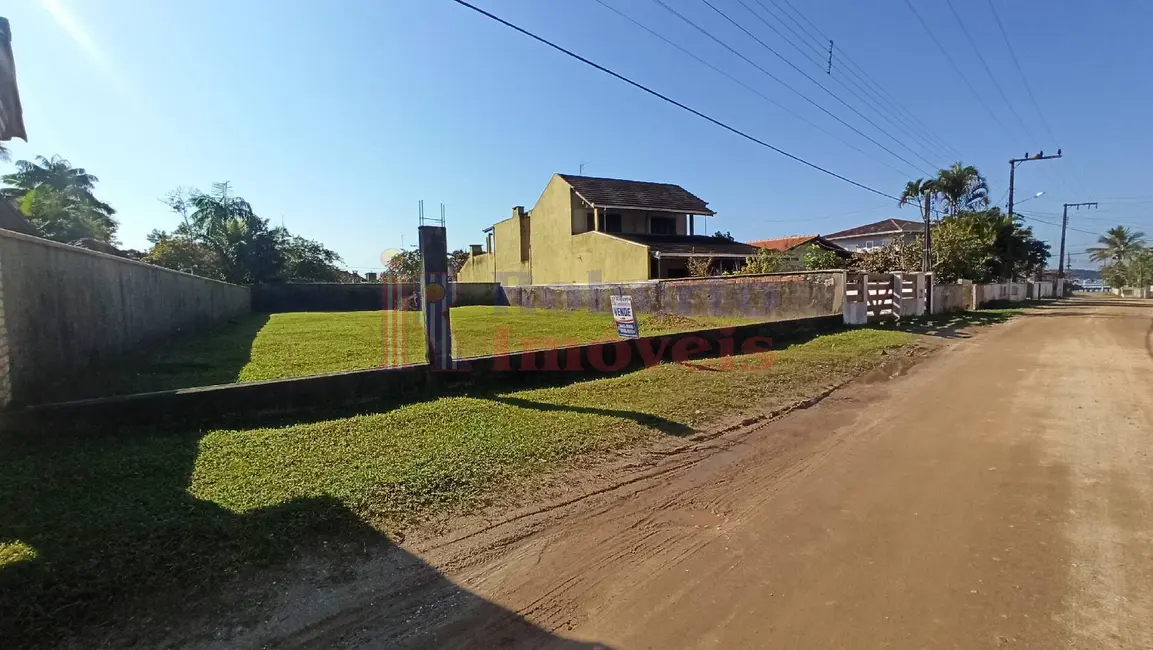 Foto 1 de Terreno / Lote à venda, 415m2 em Sao Francisco Do Sul - SC