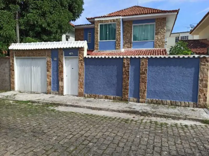 Foto 1 de Casa de Condomínio com 4 quartos à venda, 270m2 em Rio De Janeiro - RJ