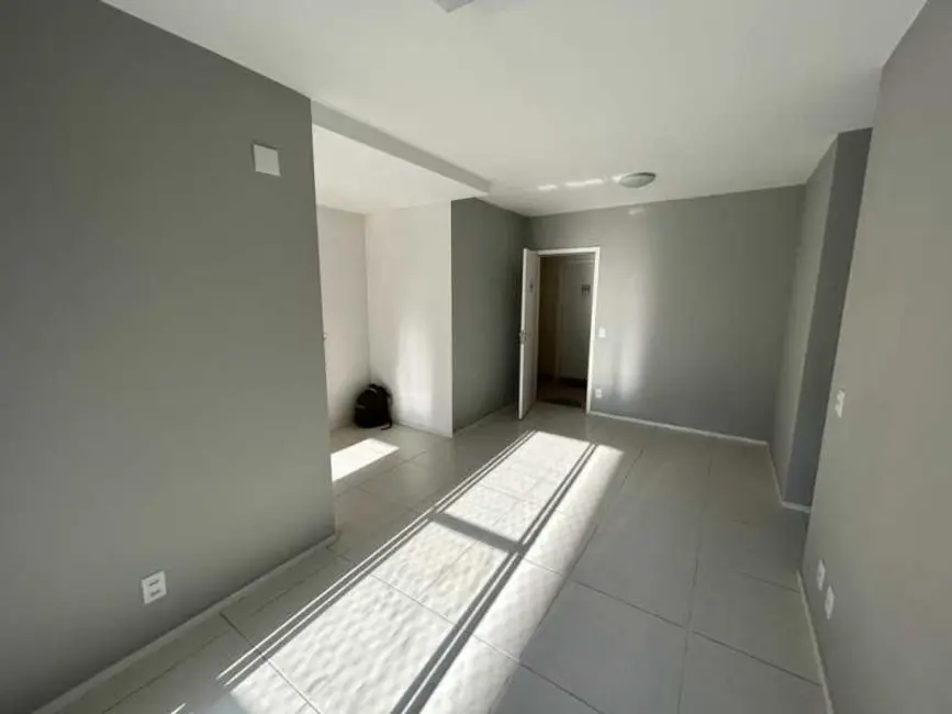 Foto 3 de Apartamento com 2 quartos à venda, 60m2 em Rio De Janeiro - RJ