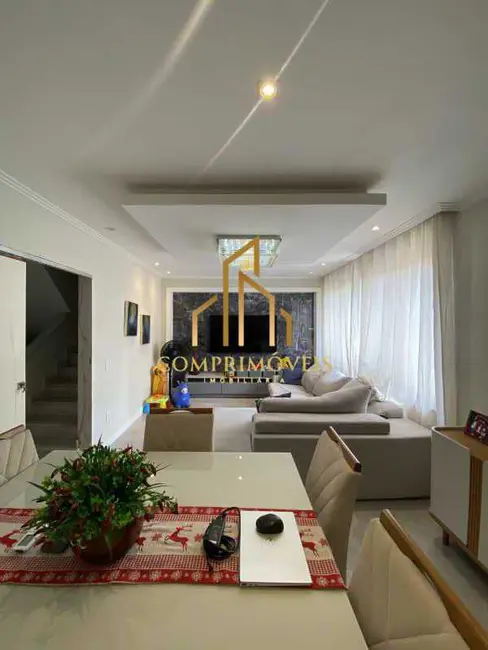 Foto 1 de Casa com 3 quartos à venda, 380m2 em Rio De Janeiro - RJ