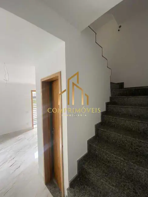 Casa de Condomínio com 3 quartos à venda, 140m2 em Rio De Janeiro - RJ - imagem 5 Foto 5 de Casa de Condomínio com 3 quartos à venda, 140m2 em Rio De Janeiro - RJ