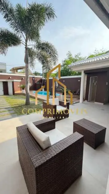 Foto 3 de Casa de Condomínio com 4 quartos à venda e para alugar, 250m2 em Rio De Janeiro - RJ