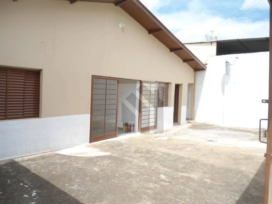 Casa com 3 quartos à venda, 300m2 em Jardim Bom Sucesso, Campinas - SP - imagem 3 Foto 3 de Casa com 3 quartos à venda, 300m2 em Jardim Bom Sucesso, Campinas - SP