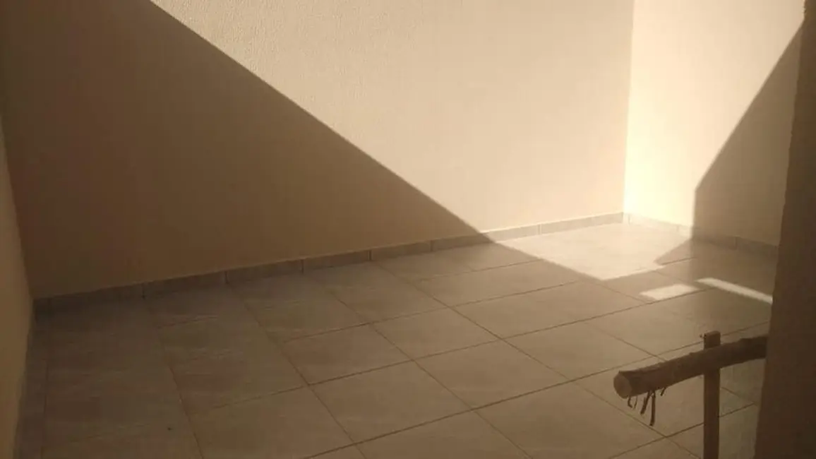 Sobrado com 3 quartos à venda, 150m2 em Jardim Varan, Suzano - SP - imagem 9 Foto 9 de Sobrado com 3 quartos à venda, 150m2 em Jardim Varan, Suzano - SP