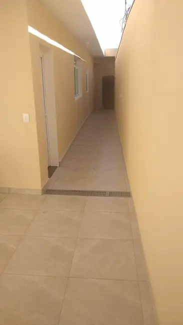 Sobrado com 3 quartos à venda, 150m2 em Jardim Varan, Suzano - SP - imagem 5 Foto 5 de Sobrado com 3 quartos à venda, 150m2 em Jardim Varan, Suzano - SP